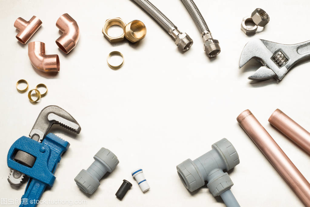 管道工工具與溫泉水暖材料的選擇指南